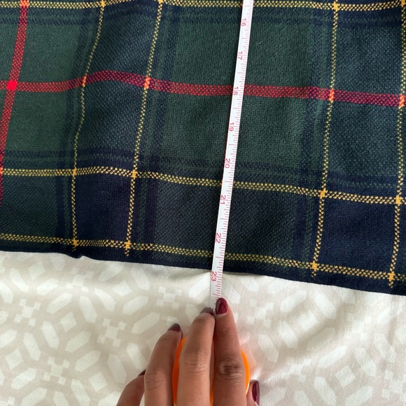 Tahari | Small Plaid Turtle Neck Sweater - Picture 3 of 7